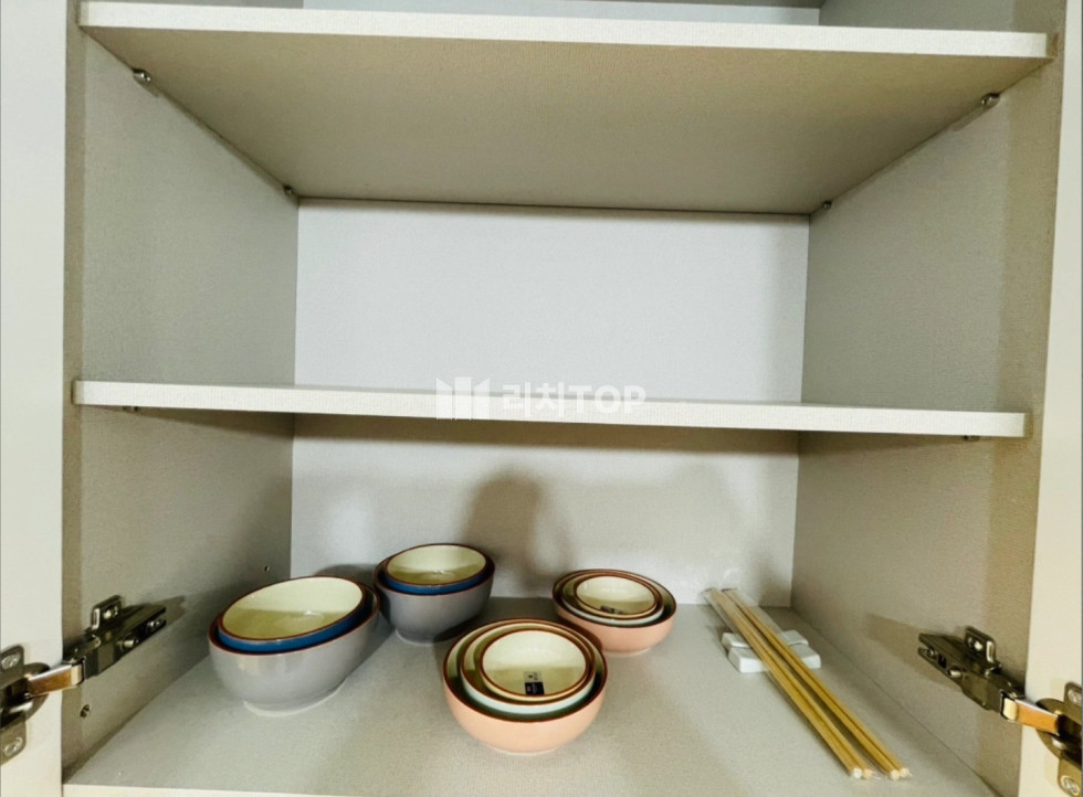경남 창원시 성산구 대방동 전망좋은 올리모델링 후 첫 입주 풀옵션 월세 매물번호 12175 사진 4