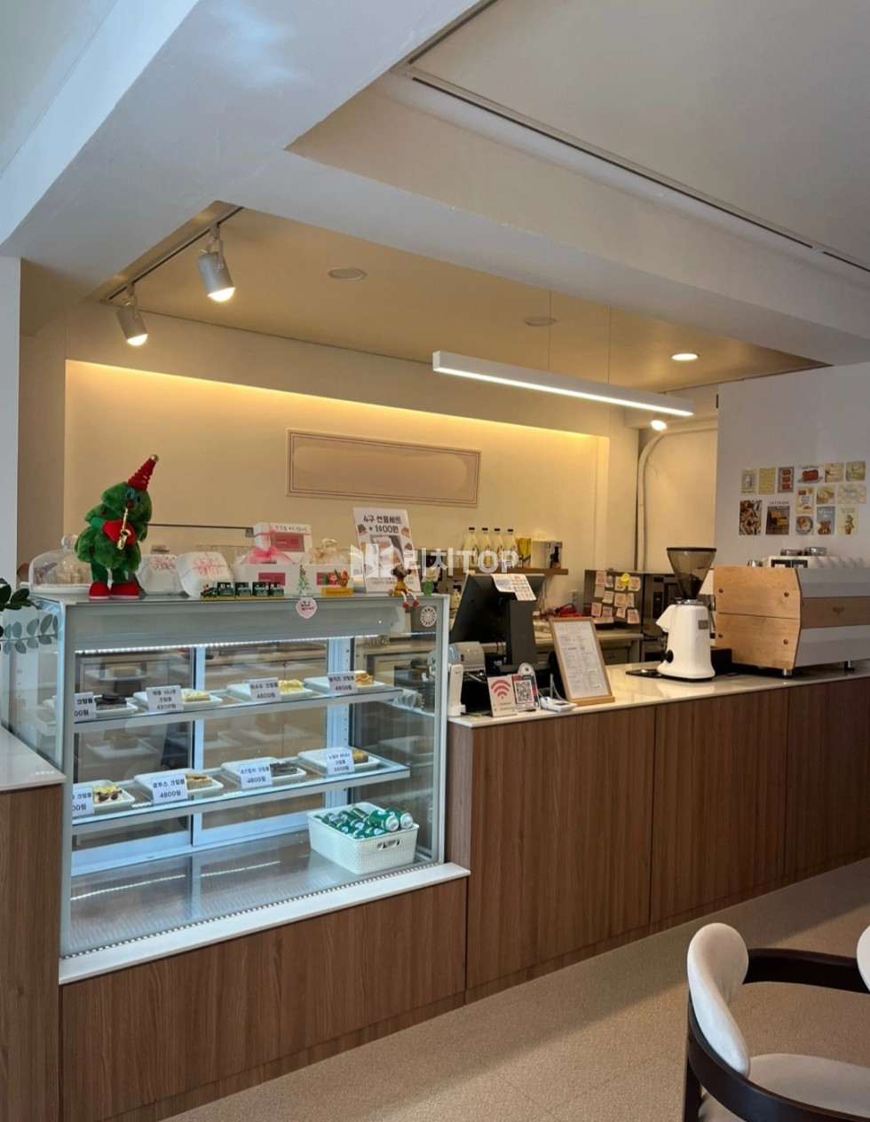 경남 창원시 성산구 사파동 \u2714\ufe0f 사파동 인테리어 이쁜 카페 양도양수 월세 매물번호 12410 사진 4