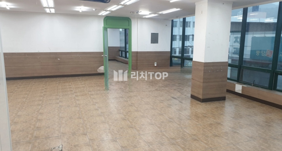 경남 창원시 마산합포구 중앙동3가 \u2714\ufe0f 마산합포구 중앙동 상가 임대 병원 학원 추천 (4층, 5층 같은 면적) 월세 매물번호 12575 사진 3