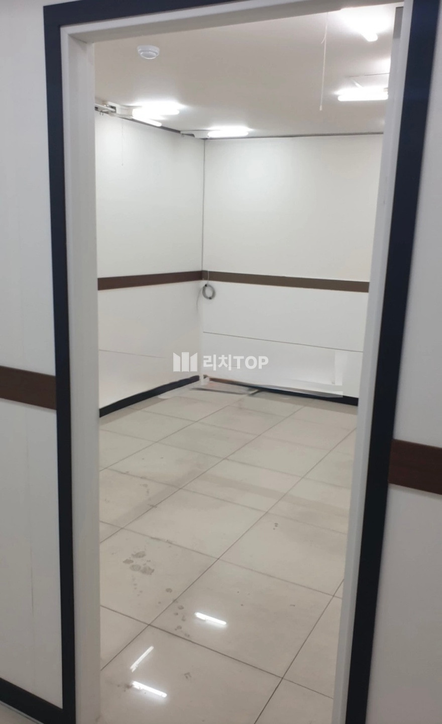 경남 창원시 마산합포구 중앙동3가 \u2714\ufe0f 마산합포구 중앙동 상가 임대 병원 학원 추천 (4층, 5층 같은 면적) 월세 매물번호 12575 사진 8