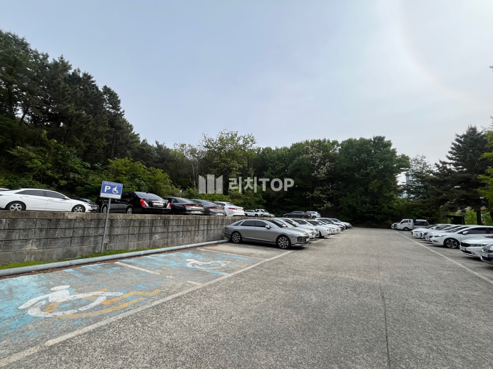 경남 창원시 성산구 사파동 \u2714\ufe0f 사파동 노유자시설 건물 전체 매매 중정 있는 건물 주변 재건축 호재 있음 매매 매물번호 12599 사진 16