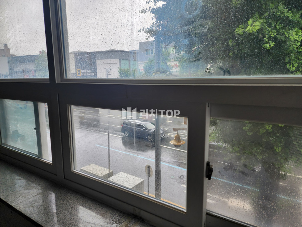 경남 창원시 마산회원구 합성동 보증금 조절 가능한 내부 철거되어 있는 상가 월세 매물번호 12641 사진 5