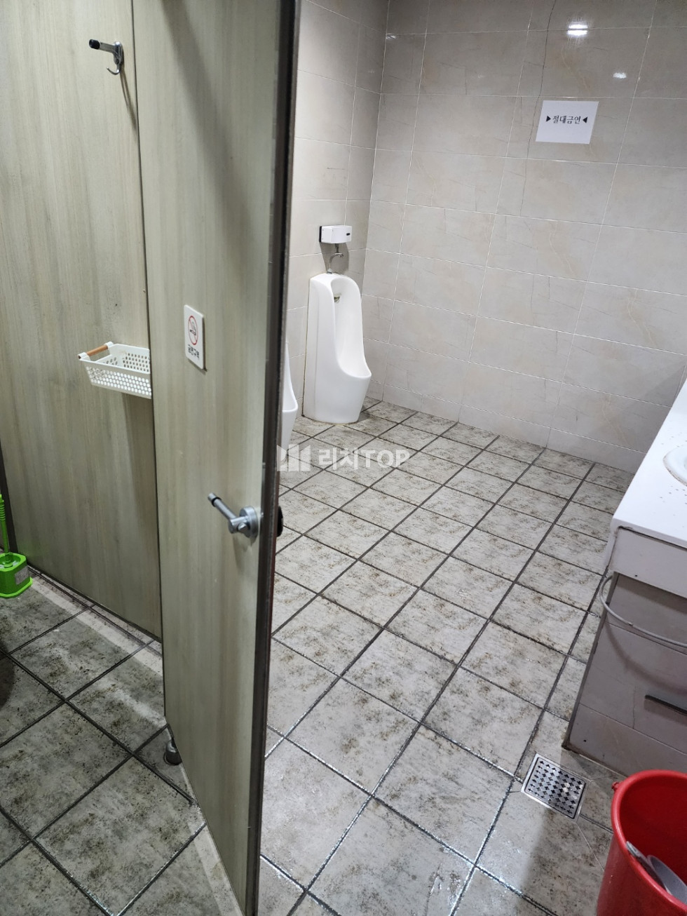 경남 창원시 마산회원구 합성동 보증금 조절 가능한 내부 철거되어 있는 상가 월세 매물번호 12641 사진 11