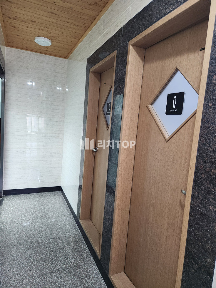 경남 창원시 의창구 중동 \u2714\ufe0f 중동 공원을 옆에 낀 2층 사무실 56py 임대/ 다양한 업종 가능 월세 매물번호 12665 사진 10