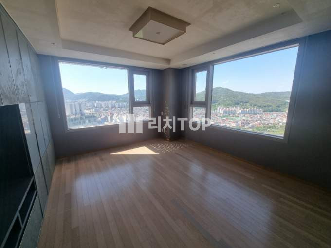 경남 창원시 성산구 대원동 \u2714\ufe0f 제일 선호하는 101동 고층 뷰 좋은 57타입 매매 매매 매물번호 12684 사진 2