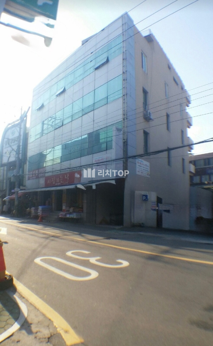 경남 창원시 마산합포구 남성동 \u2714\ufe0f 마산 창동 부림시장 입구 제일 큰 건물 2층 임대 병원,사무실,체육시설등 추천 월세 매물번호 12786 사진 8