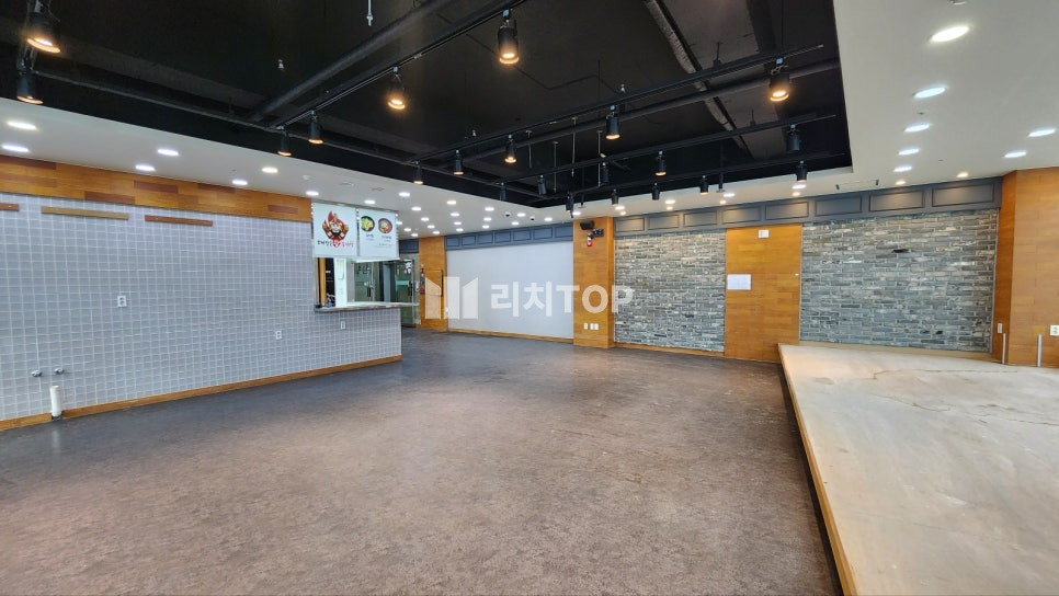 경남 창원시 마산합포구 현동 \u2714\ufe0f 현동프라자 2층 식당자리 임대 음식점 인테리어 그대로 무권리 월세 매물번호 12813 사진 4