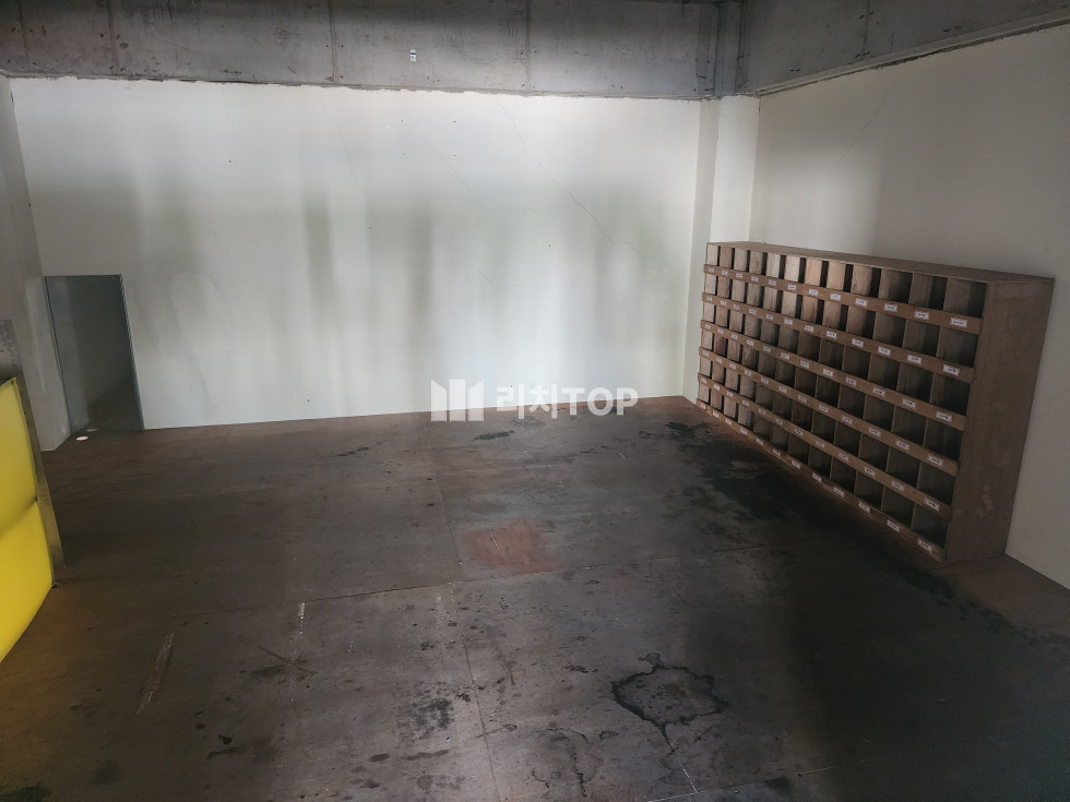 경남 창원시 의창구 팔용동 팔용공구상가 최고입지, 무권리 월세 매물번호 12815 사진 5