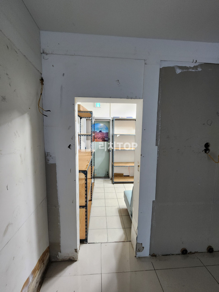 경남 창원시 의창구 도계동 \u2714\ufe0f 도계동 도계시장 인근 큰 도로변 버스정류장 주변 1층 상가 임대 월세 매물번호 12881 사진 4