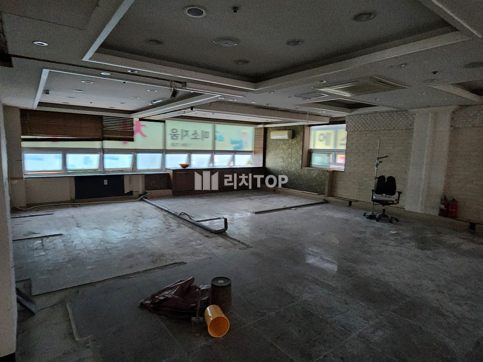 경남 창원시 의창구 도계동 \u2714\ufe0f 도계동 기존에 10년넘게 병원했던 자리 2층 전체(90PY) 임대 병원 사무실등 추천 월세 매물번호 12883 사진 3