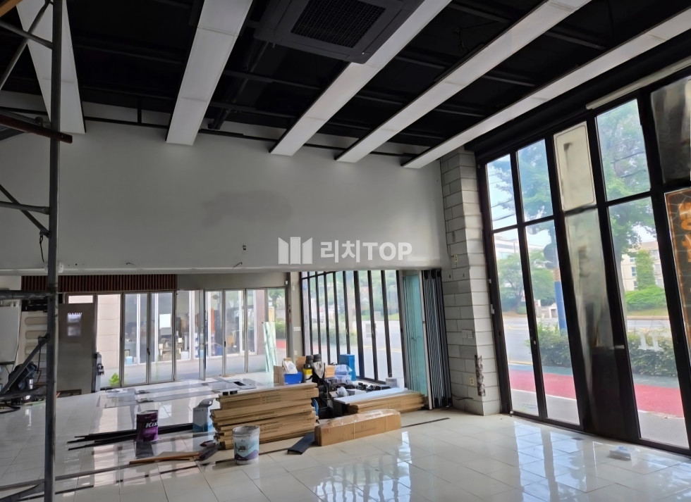 경남 창원시 마산회원구 봉암동 \u2714\ufe0f 봉암동 큰 도로가 자동차 용품 판매점, 썬팅샵등 추천 월세 매물번호 12967 사진 3
