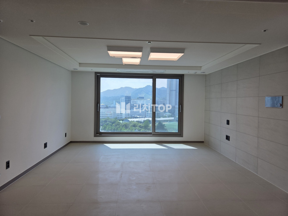 경남 창원시 성산구 대원동 창원천뷰 포세린타일 주방특화 기능성오븐 오브제냉장고 클린현관 조합원 전세 매물번호 13006 사진 3