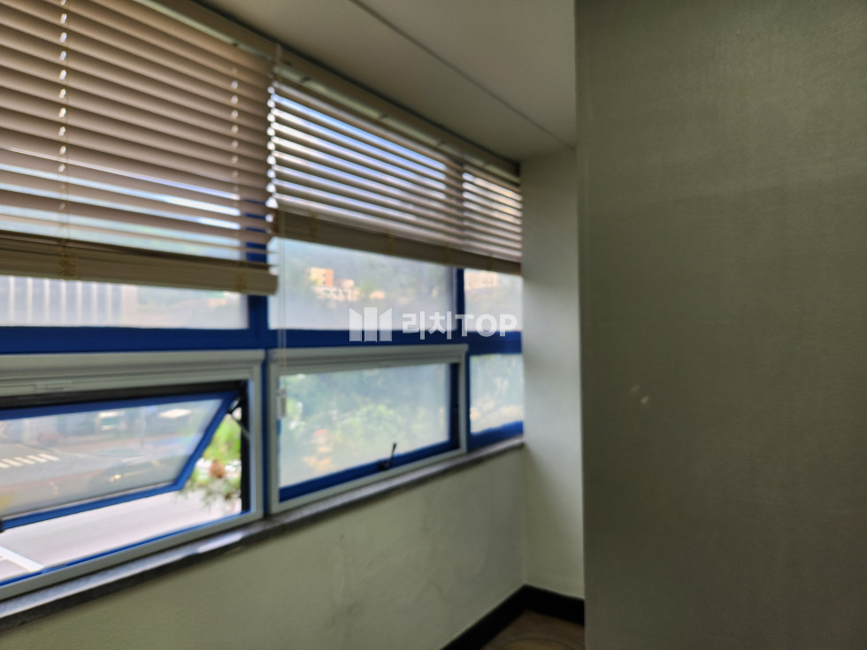 경남 창원시 성산구 사파동 \u2714\ufe0f 사파동 3층전체 사무실 자리 법무사 회계사 변호사 사무실등 추천 월세 매물번호 13193 사진 4