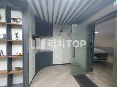 경남 창원시 성산구 성산동 \u2705\ufe0f창원 최중심 지식산업센터 \u2705\ufe0f 공장/사무실 매매 \u2705\ufe0f 실76평 \u2705\ufe0f 인테리어 시설 완비 \u2705\ufe0f 창원 중심지 접근성 이동 편리 \u2705\ufe0f 주차편리 ​ 매매 매물번호 13196 사진 2