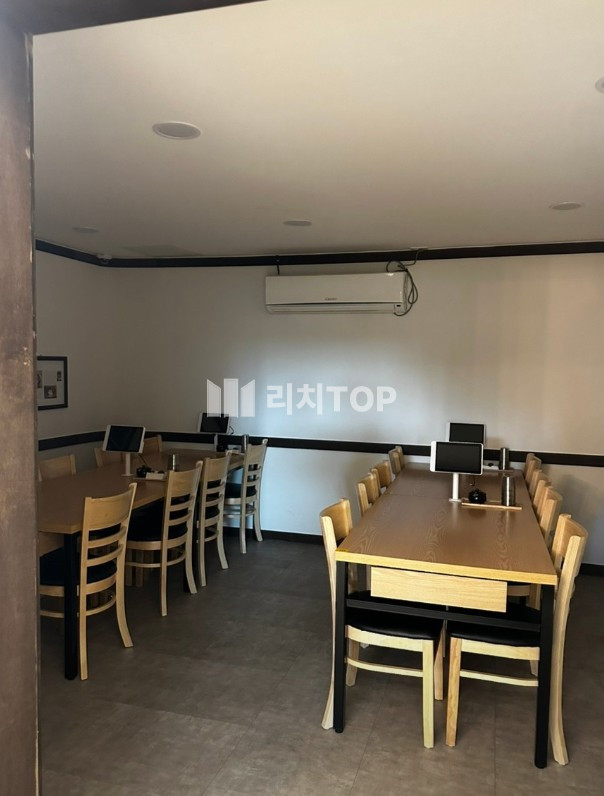 경남 창원시 성산구 용호동 \u2714\ufe0f 용호동 1층 상가 임대 가로수길 세로수길 인근 맛집 양도양수 가능 월세 매물번호 13335 사진 2