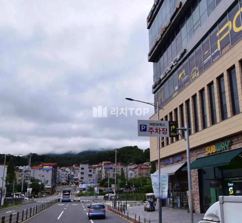 경남 창원시 의창구 중동 창원 의창구 중동 어반브릭스 13평 상가 임대 내부 깔끔한 인테리어 합리적 임대료 월세 매물번호 13371 사진 1