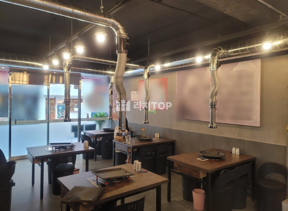 경남 창원시 성산구 중앙동 \u2714\ufe0f 중앙동 메인스트리트 1층 상가 임대 시설깔끔한 음식점 양도양수 타업종도 가능 월세 매물번호 13453 사진 2