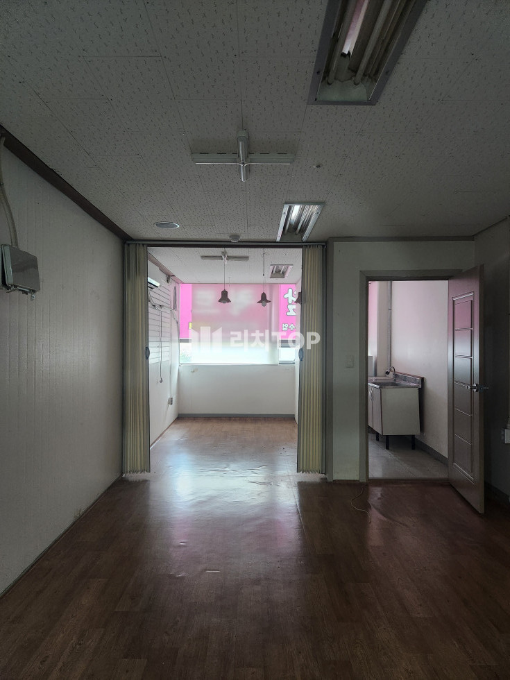 경남 창원시 의창구 명서동 \u2714\ufe0f 명서동 두산위브 주상가 2층 임대 공부방, 뷰티샵, 사무실등 추천 월세 매물번호 13477 사진 1