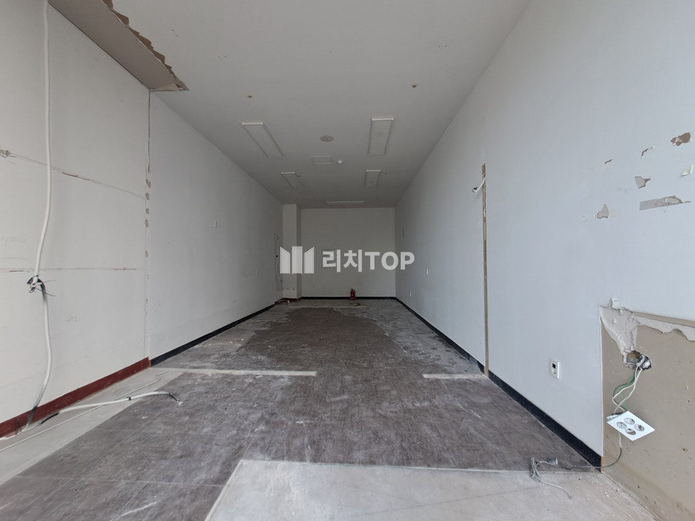 경남 창원시 진해구 자은동 자은3지구 다이소 맞은편 소형상가 월세 매물번호 13529 사진 1