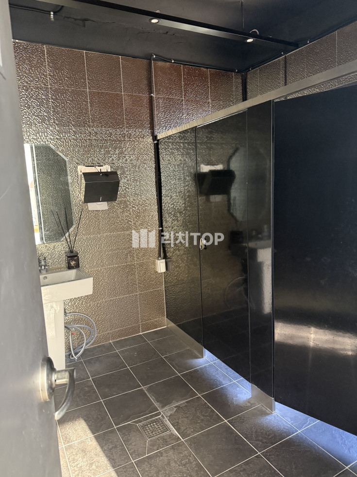 경남 창원시 성산구 귀곡동 \u2714\ufe0f 귀산 바닷가 풍경좋고 주차장 넉넉한 통건물 리뷰좋은 맛집 임 월세 매물번호 13561 사진 15