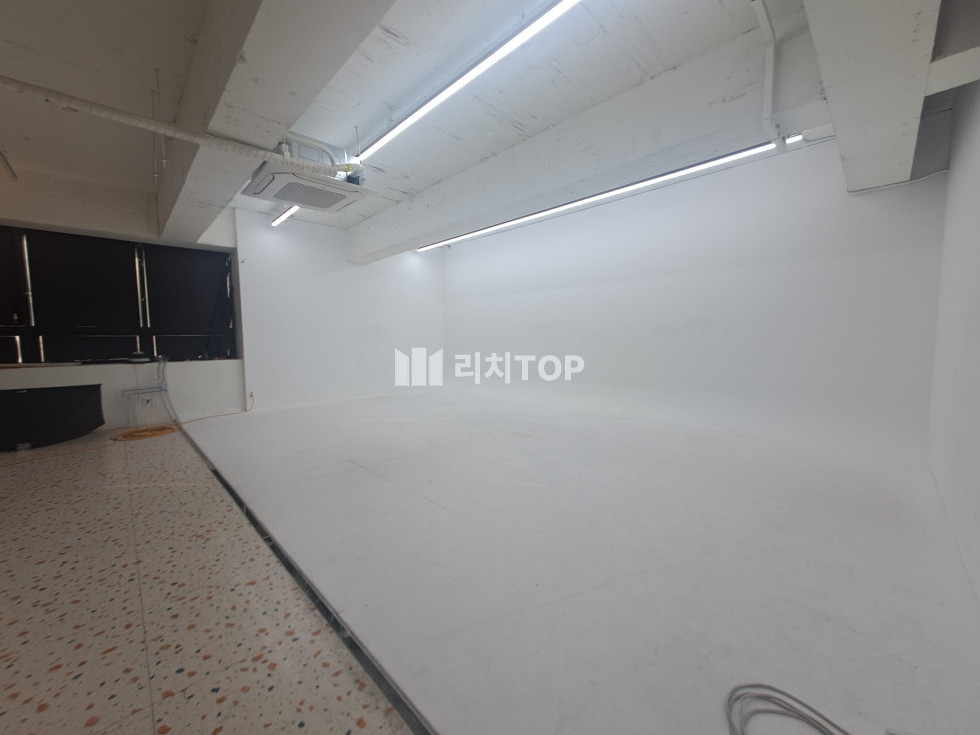 경남 창원시 성산구 용호동 용호동 창원 1급지 메인상권 상가 임대 월세 매물번호 13691 사진 1