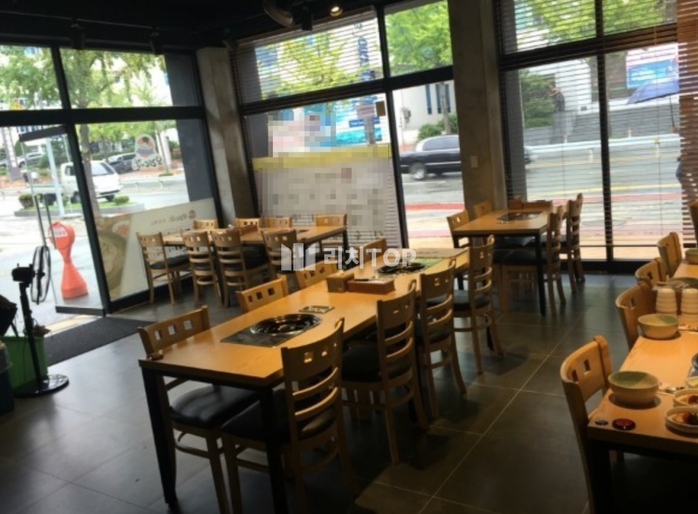 경남 창원시 성산구 용호동 \u2714\ufe0f 용호동 코너 1층 상가 임대 관공서 라인 유동인구 많은곳 월세 매물번호 13768 사진 1