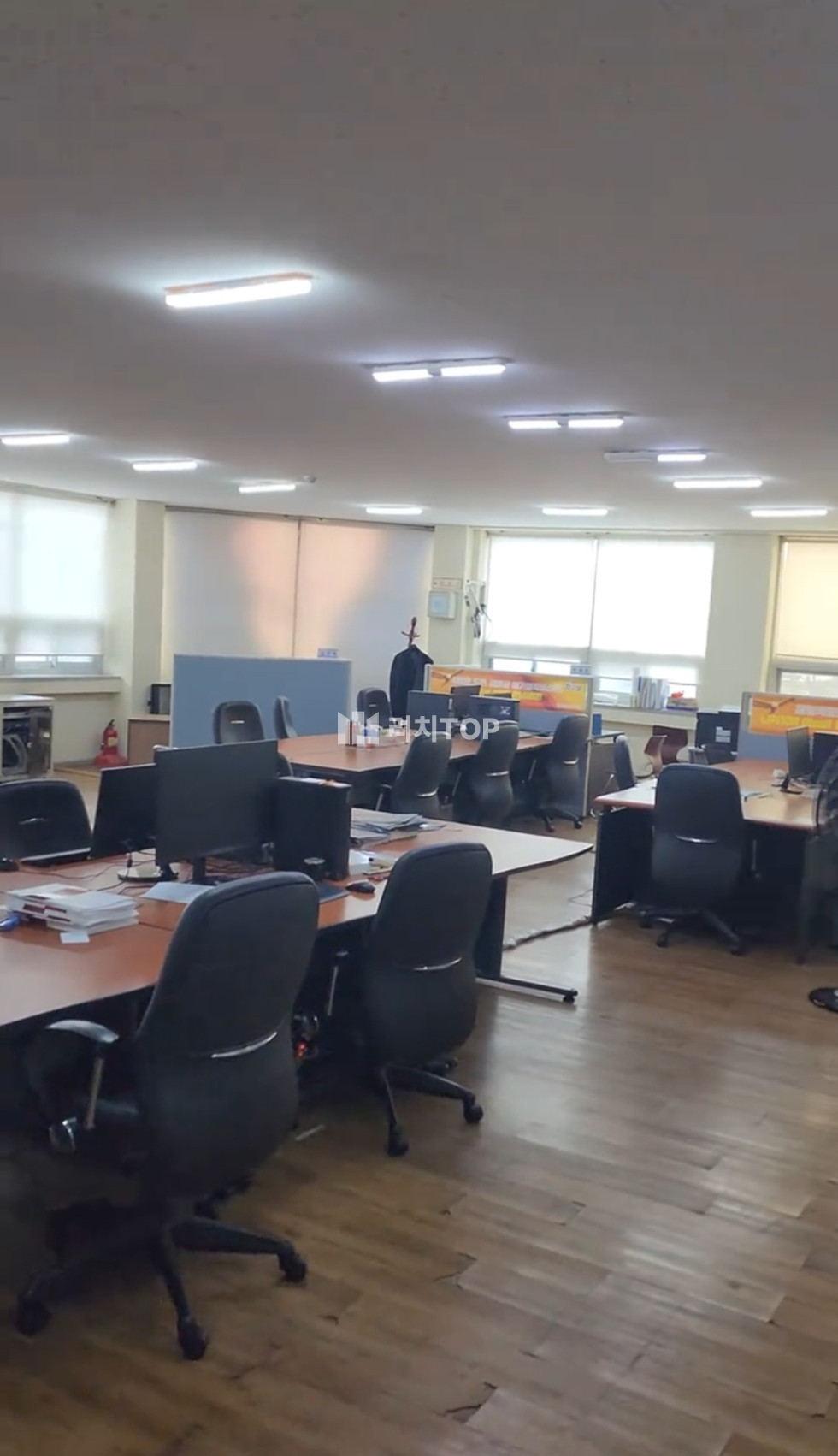 경남 창원시 의창구 소답동 소답동 부분수리된 사무실 임대 월세 매물번호 13806 사진 1