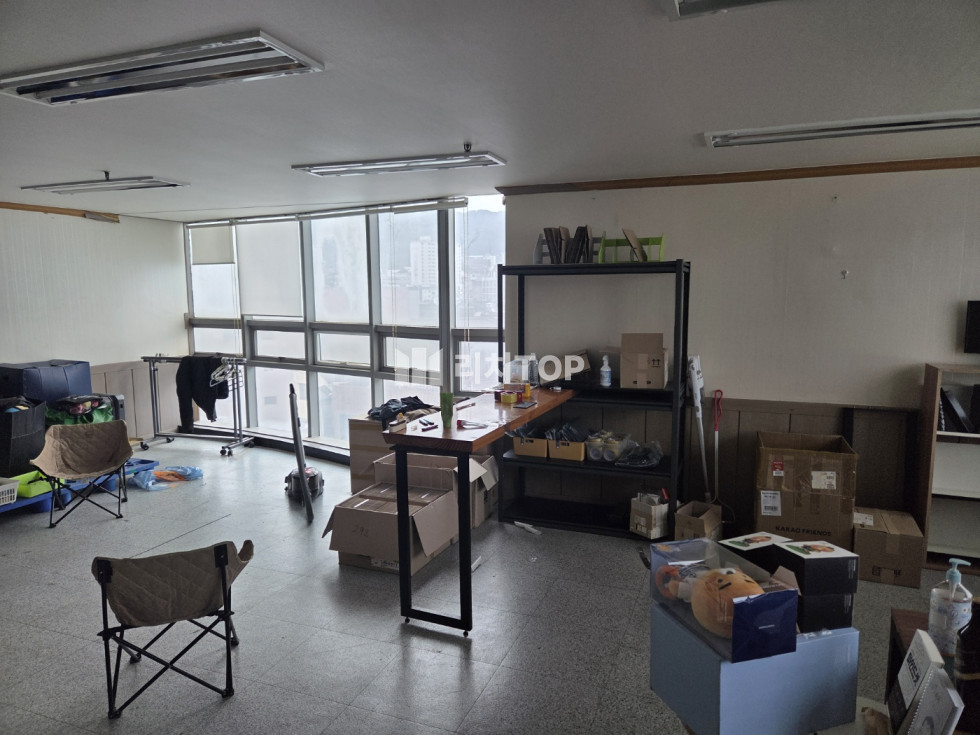 경남 창원시 마산합포구 중앙동1가 [마산 사무실 임대] 마산 연세병원 인근 사무실 자리 있습니다. 기초 시설 O 월세 매물번호 14598 사진 4