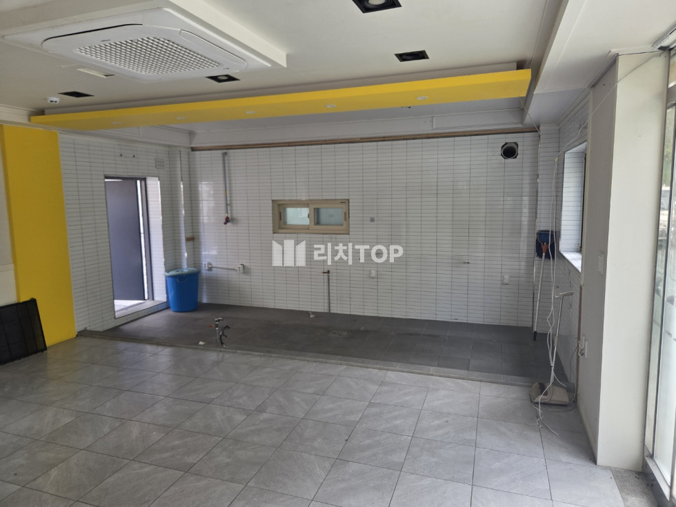 경남 창원시 마산회원구 회원동 [회원동 상가 임대] 회원동 e편한세상 앞 상가 임대 있습니다. 카페 판매점 애견미용실 다양 추천 월세 매물번호 14641 사진 1
