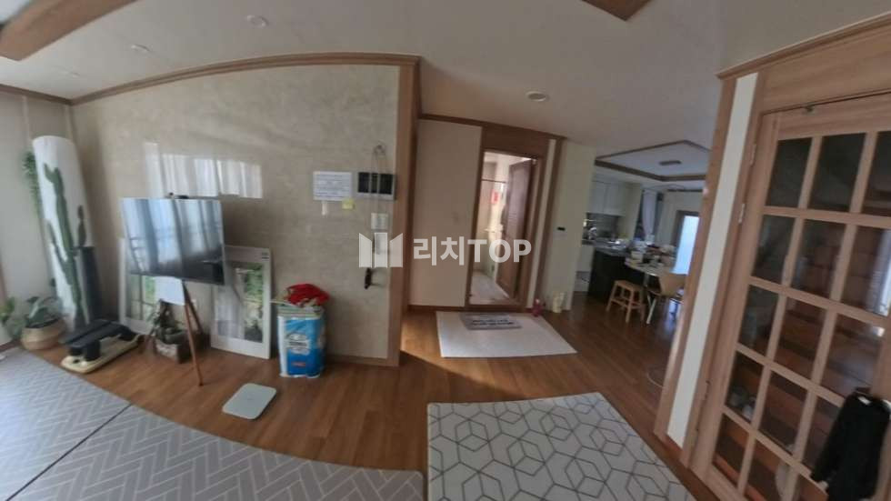 인천 서해구 청라동 청라3단지 / 다가구주택 / 조용한 주택가 / 3층 주인집 / 공실X 매매 매물번호 10303 사진 2