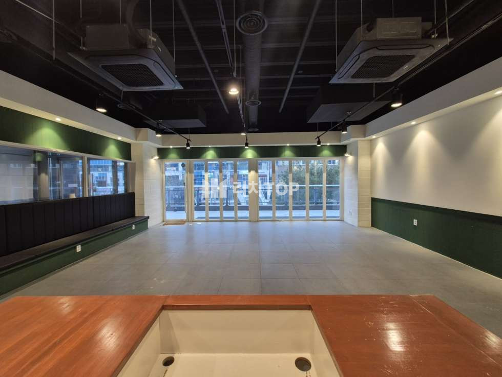 인천 서해구 청라동 청라 커낼웨이 수변1층 실 29평 상가 무권리 공실 임대 월세 매물번호 10388 사진 2