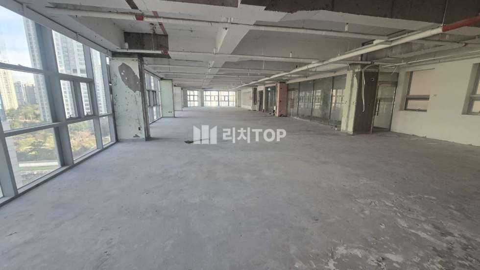 인천 서해구 청라동 청라동 9층 대형평수 상가 임대 월세 매물번호 10377 사진 2