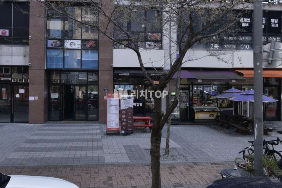 인천 서해구 청라동 158-1 (진성프라자) 1동 청라동 핵심상권 1층 14평 | 출입구 옆 최상급 가시성 월세 매물번호 10614 사진 1