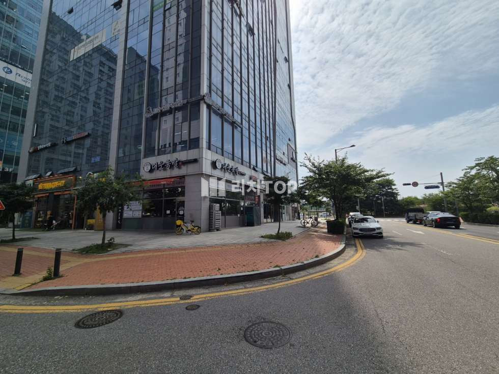 인천 서해구 청라동 청라3동 하이엘스페이스 전용 22평 상가 임대 월세 매물번호 10700 사진 1