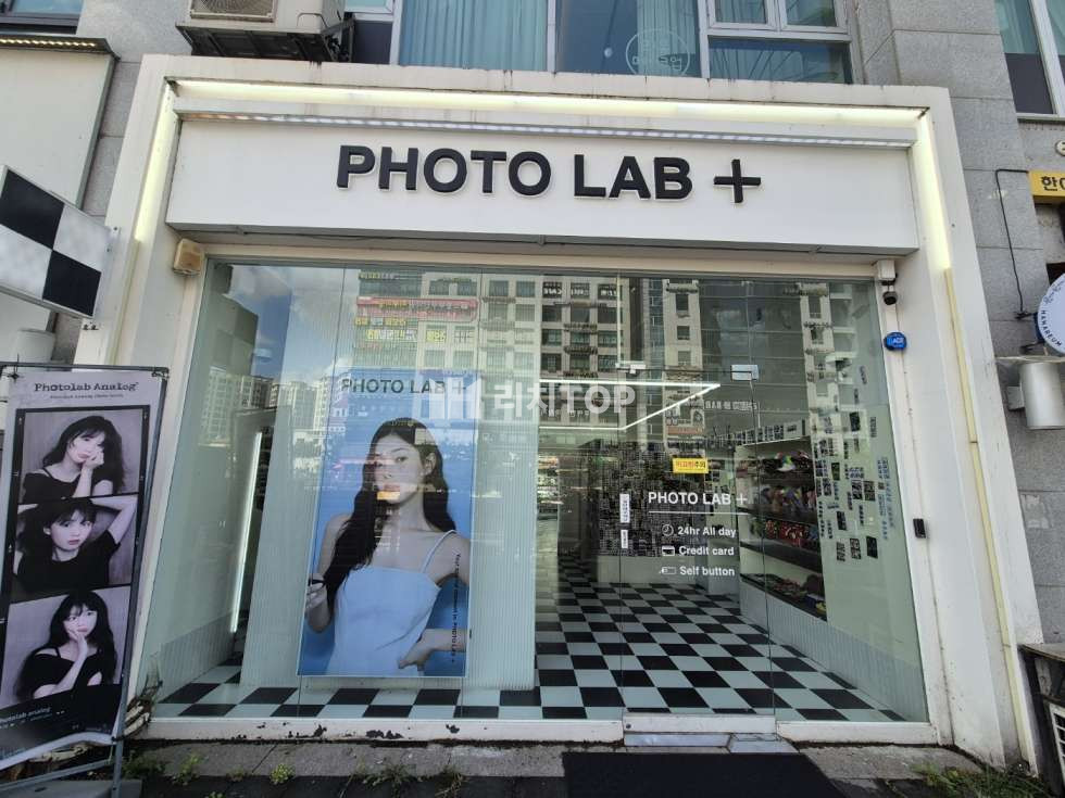인천 서해구 청라동 청라1동 무인 포토사진관 임대 월세 매물번호 10801 사진 1