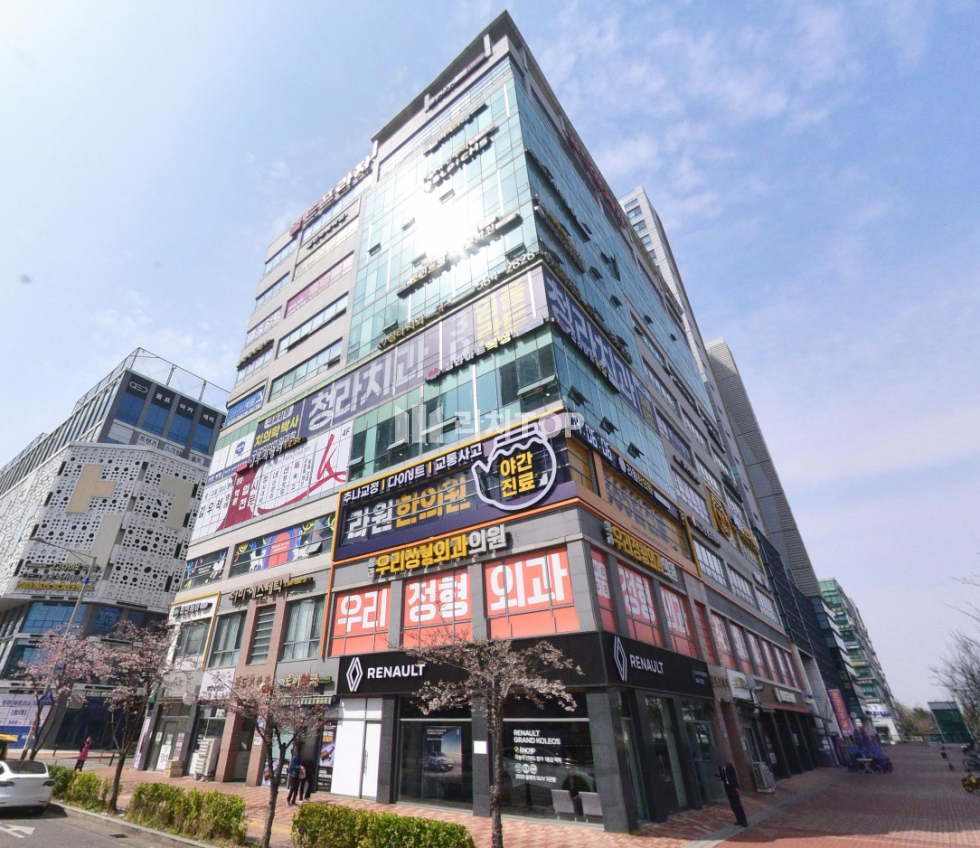 인천 서해구 청라동 청라2동 월드프라자 1층 메인사거리 코너상가 임대 월세 매물번호 10811 사진 1