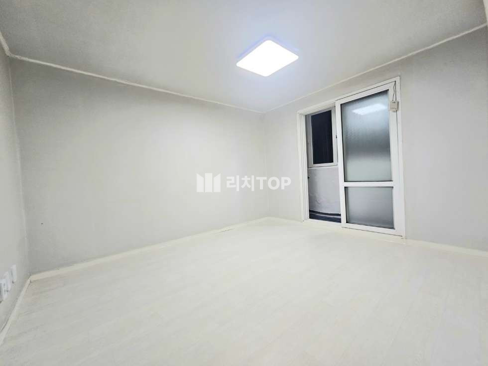 인천 제물포구 전동 14-5 (전동빌리지) 동인천역 / 투룸빌라 / 올수리 / 옵션 있음 / 반려동물 가능 / 즉시입주 월세 매물번호 10821 사진 6