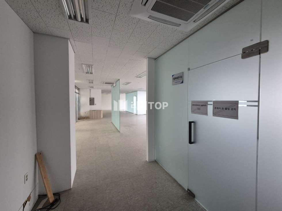 인천 서해구 청라동 청라동 전용 68평 2층 사무실 임대 월세 매물번호 10857 사진 1