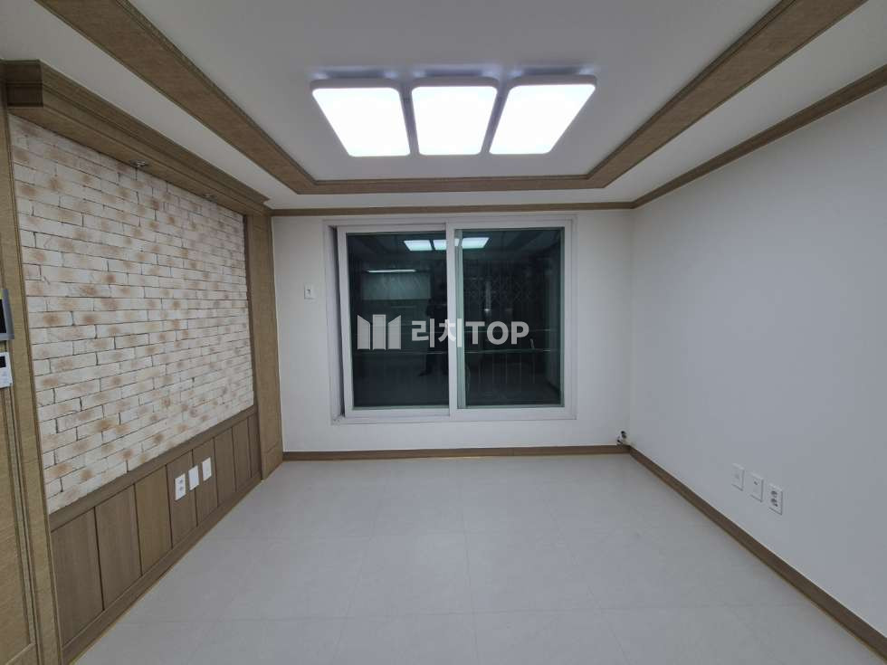 인천 서해구 검암동 641-3 (오리엔트빌2차) 오리엔트빌2차동 서해구 검암동 쓰리룸 올수리 된 다세대주택 매매 매매 매물번호 10873 사진 1