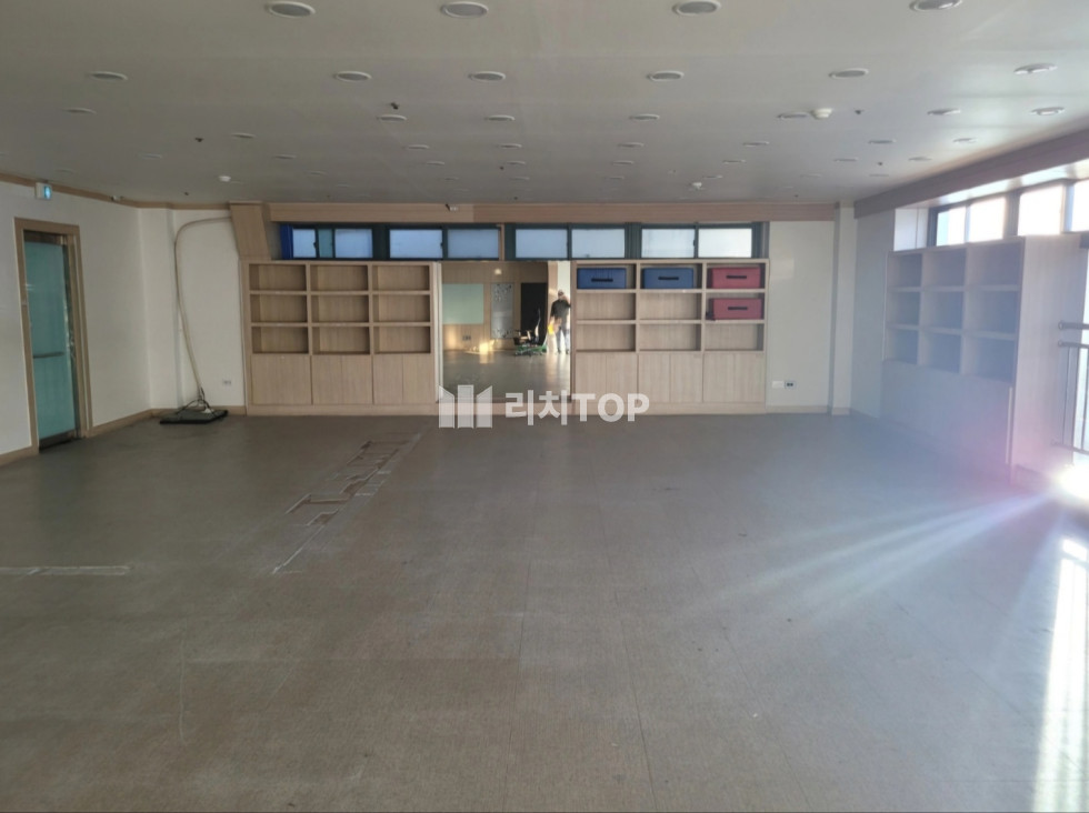 경남 창원시 의창구 팔용동 \u2605 팔용동 중심상업지역 6층 상가 임대 사무실 추천 월세 매물번호 10924 사진 5