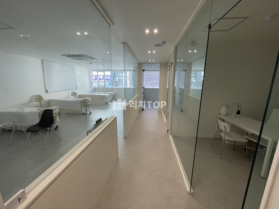 경남 창원시 성산구 상남동 상남동 샤워실 있는 뷰티샵, 사무실 추천 상가 임대 - 보3천 월120 월세 매물번호 10931 사진 1