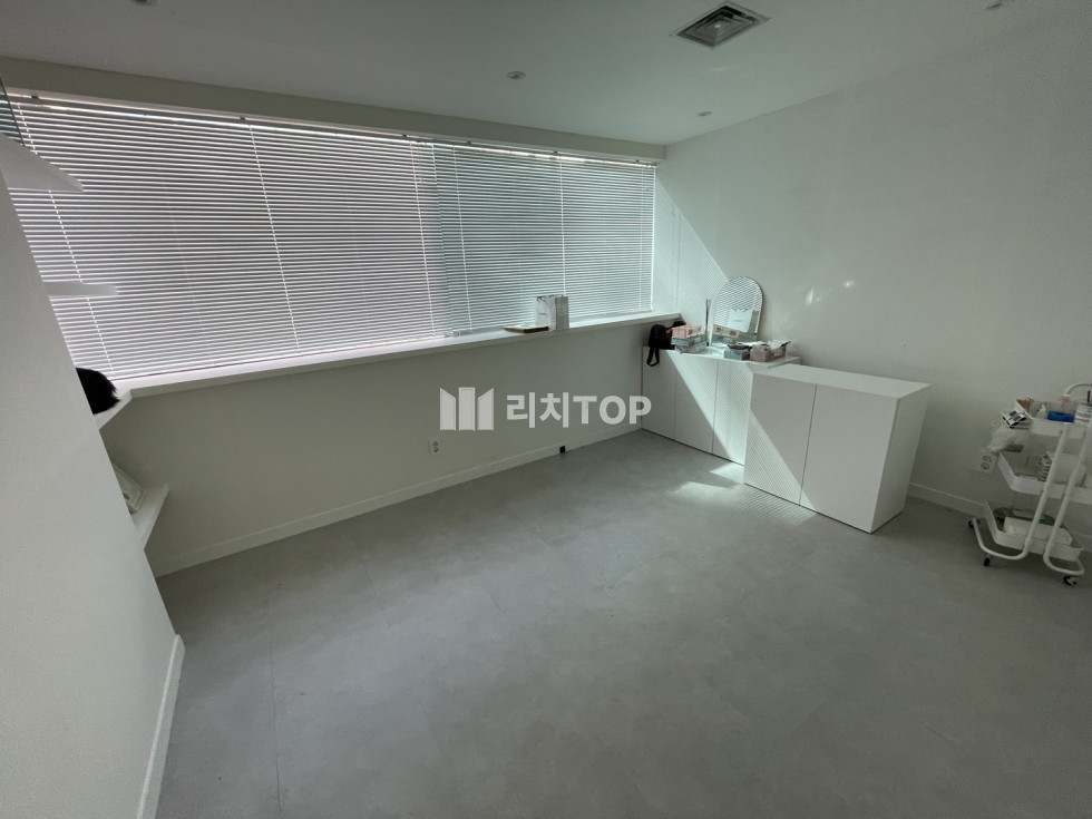 경남 창원시 성산구 상남동 상남동 샤워실 있는 뷰티샵, 사무실 추천 상가 임대 - 보3천 월120 월세 매물번호 10931 사진 2