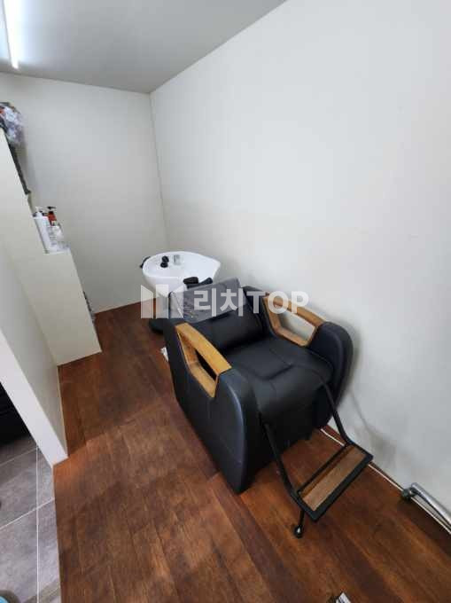 경남 창원시 성산구 가음동 \u2605 가음한화꿈에그린 후문상가 미용실 임대 월세 매물번호 10942 사진 3