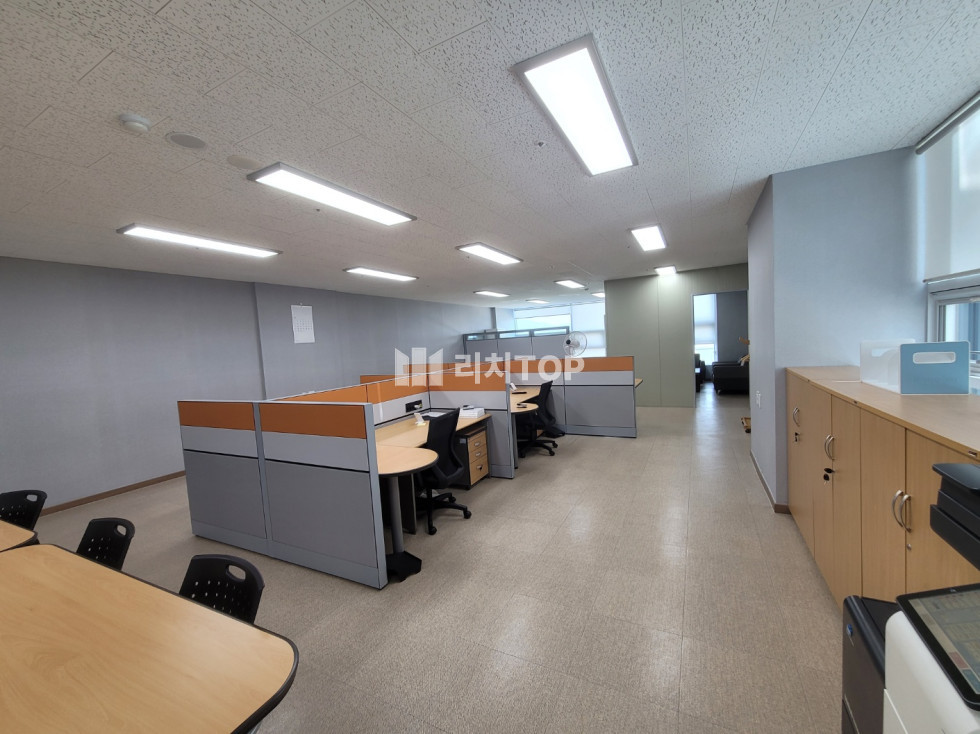 경남 창원시 의창구 사림동 \ud83d\udc4d중앙역 위치 좋은 상가 사무실, 매매가 조정 가능, 임대 수익률 5%, 현 세입자 장기 임대 가능,공실 없는 상가 매매 매물번호 10955 사진 1