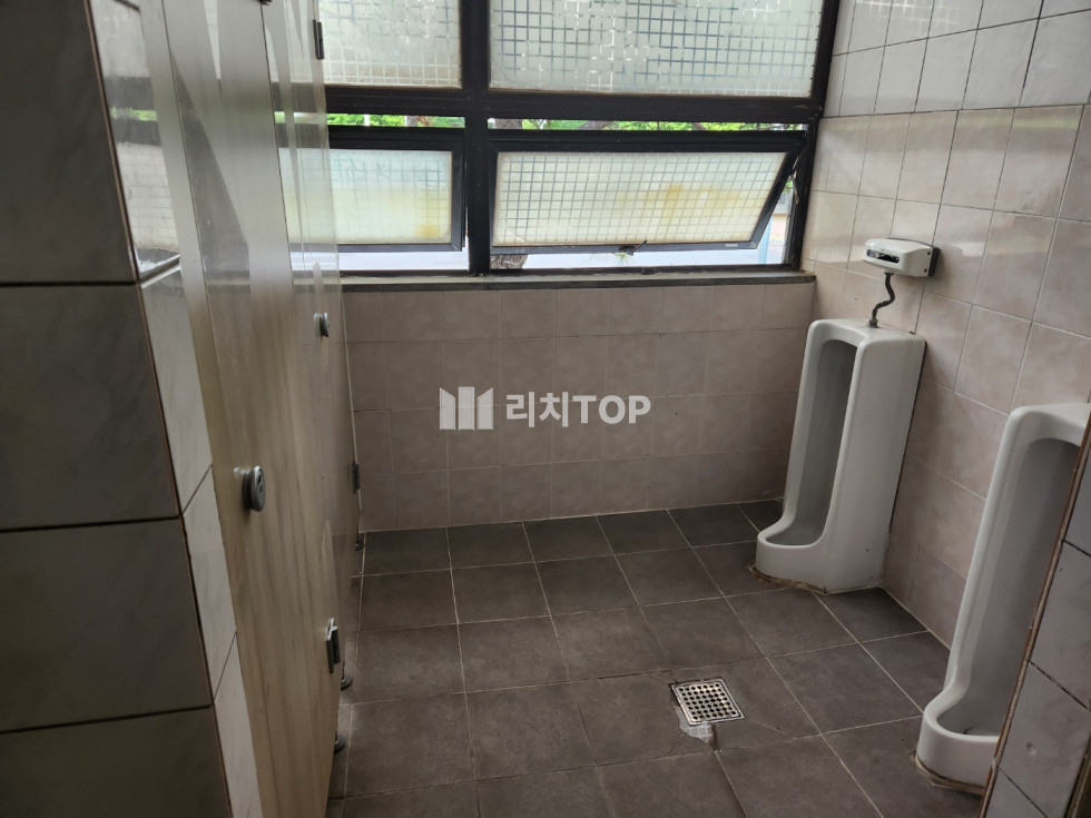 경남 창원시 성산구 사파동 \u2605 사파동 인테리어 깨끗한 사무실 임대 37py 월세 매물번호 10993 사진 4