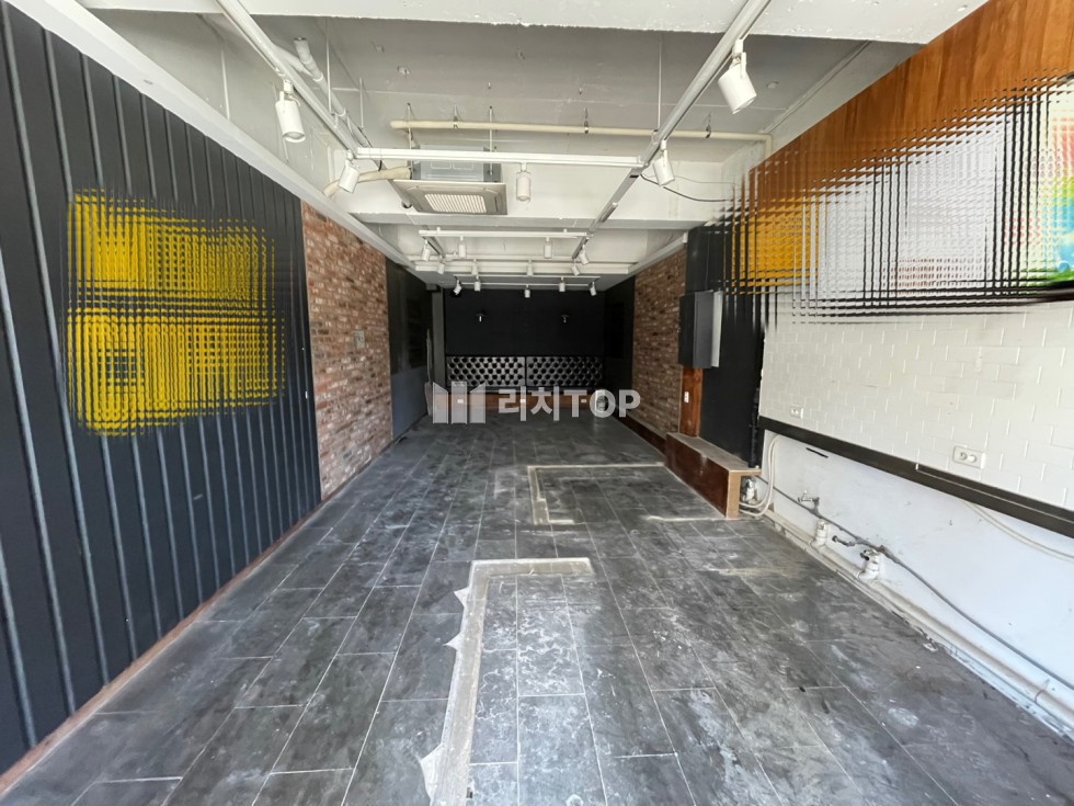 경남 창원시 의창구 도계동 창원 도계동 횡단보도 앞 유동인구 많은 사거리 프랜차이즈 카페 추천 매물 - 보5천 월250 15PY 월세 매물번호 11027 사진 1