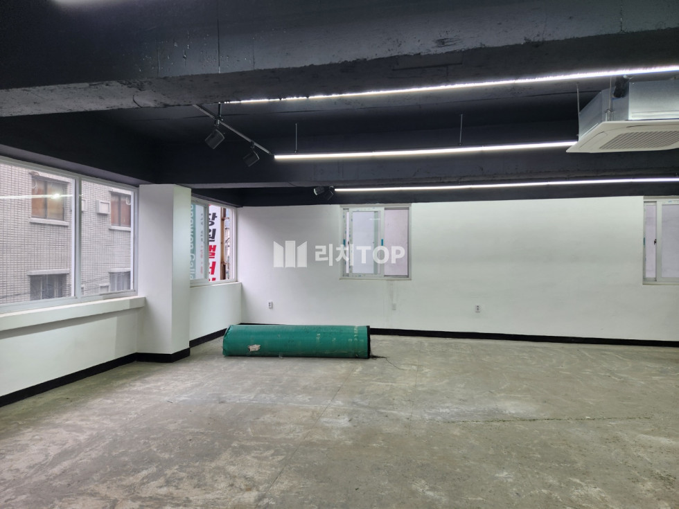 경남 창원시 성산구 중앙동 \u2605 중앙동 4층 상가 임대 사무실/ 학원/ 연습장 추천 월세 매물번호 11095 사진 1