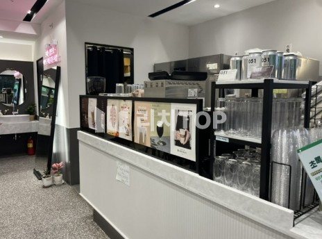 경남 창원시 의창구 명서동 \u2605 명서동 두산위브 주상가 프랜차이즈카페 양도양수 월세 매물번호 11108 사진 2