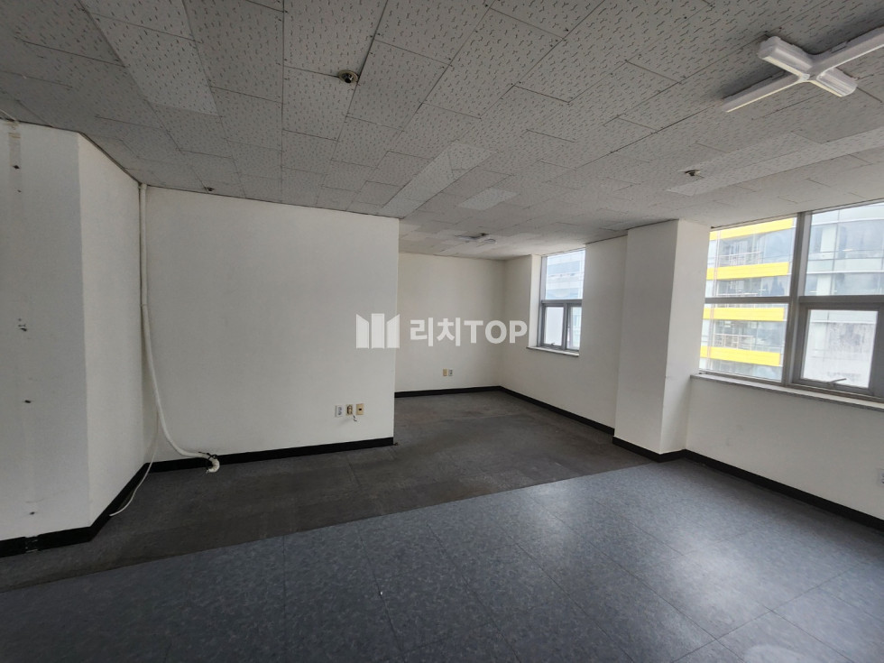 경남 창원시 의창구 팔용동 \u2605 팔용동 사무실 임대 바로 입주 가능 월세 매물번호 11236 사진 2