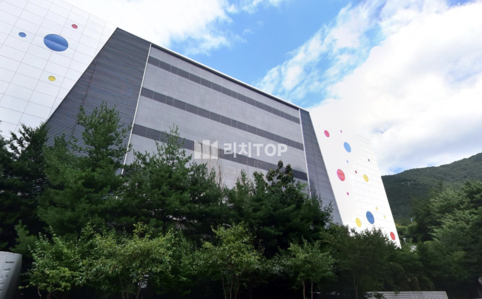 경남 창원시 성산구 성주동 창원 성주동 180평대 대형 스크린골프장 강추 매물 , 엘리베이터 주차시설 편리 접근성좋음 매매 매물번호 11314 사진 3